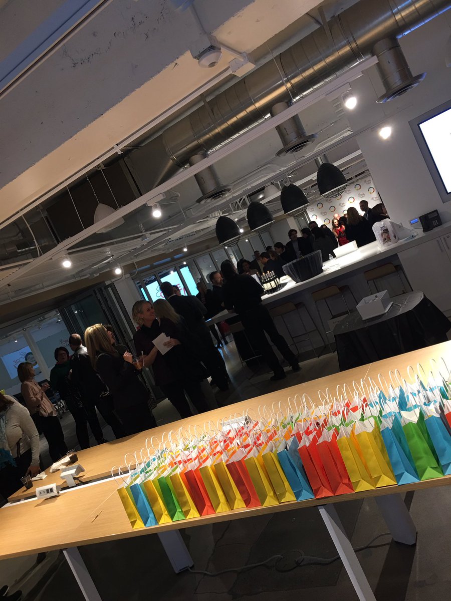 vegastheo's tweet photo. Beautiful night discussing How we improve school #culture #climate @GotCoreValues #gotcorevalues @schoolsandi @nscpatterson @NEAFoundation https://t.co/sGKh80ZhoA