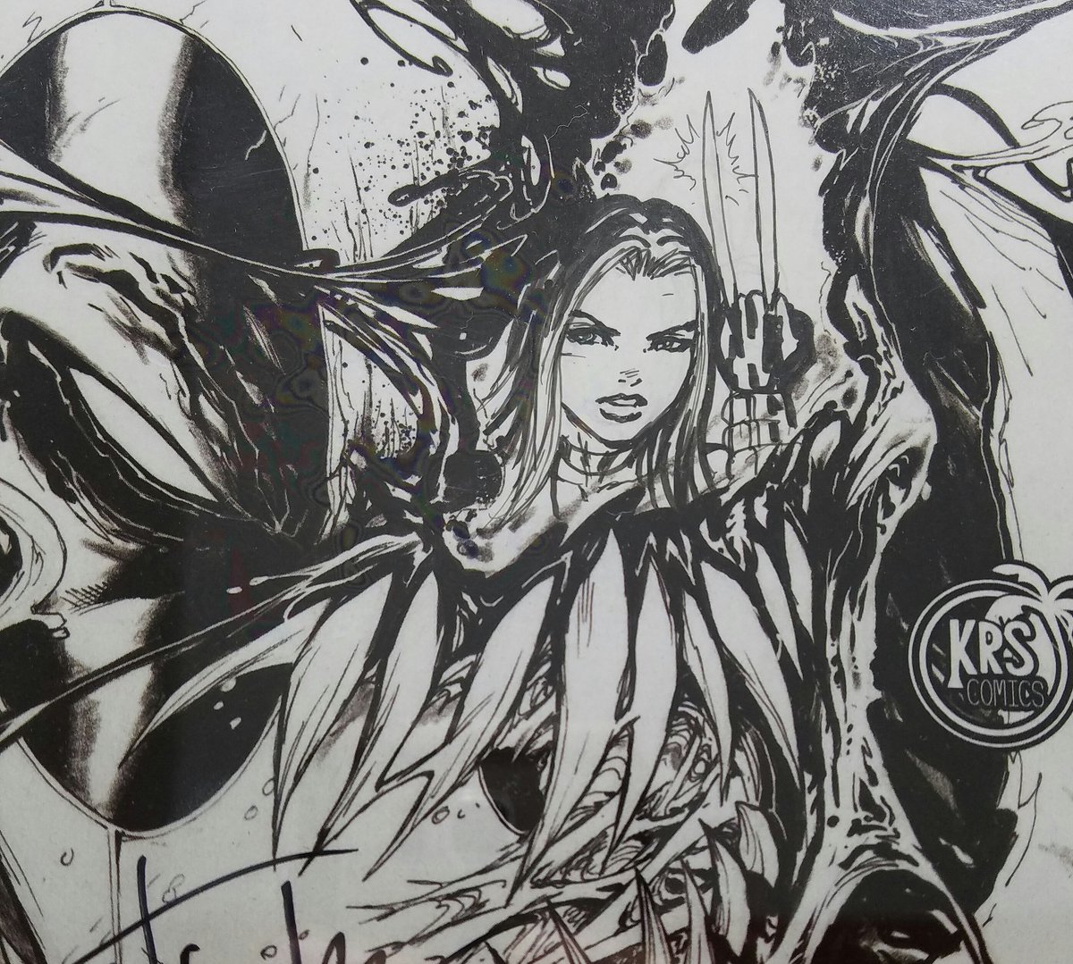 krscomics's tweet photo. #venpool got no chance! #x23 #venom #deadpool @TylerKirkhamArt https://t.co/bvmmaPLJlP
