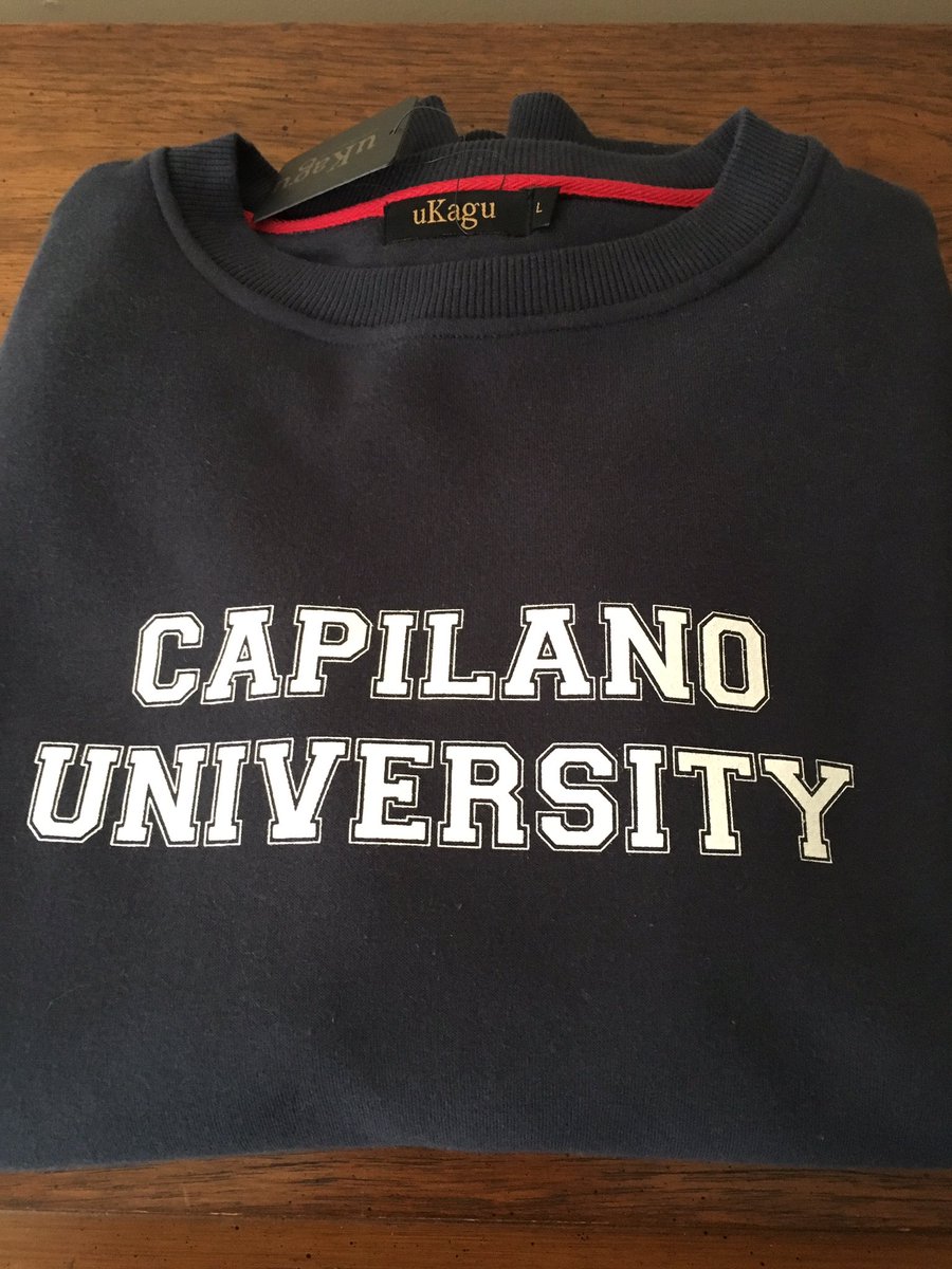 #TBT- our <a href="/SteveKimBC/">Steve Kim</a> spoke w/ #marketing students <a href="/CapilanoU/">Capilano University</a> earlier this week. #consumer #behaviour in a #digitalworld. Sweet sweatshirt!