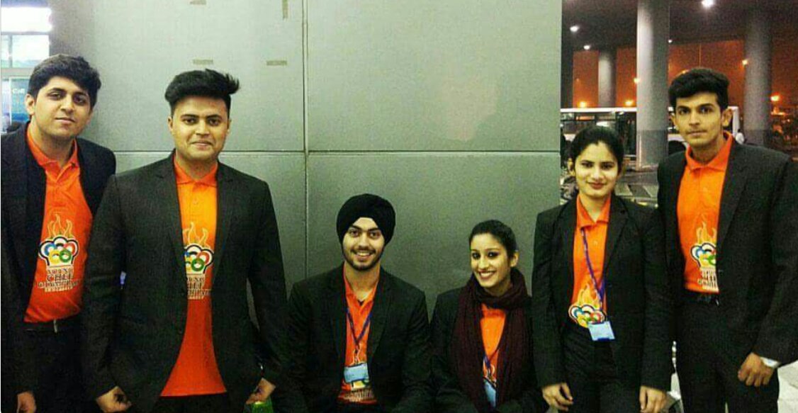 sovit_IIHMkol's tweet photo. @IIHMHOTELSCHOOL #Delhi @DelhiAirport to welcome all the participants of @ycolympiad 2017
@incredibleindia
#Atithi_Devo_Bhava
@subornobose https://t.co/rcBiPde2H6