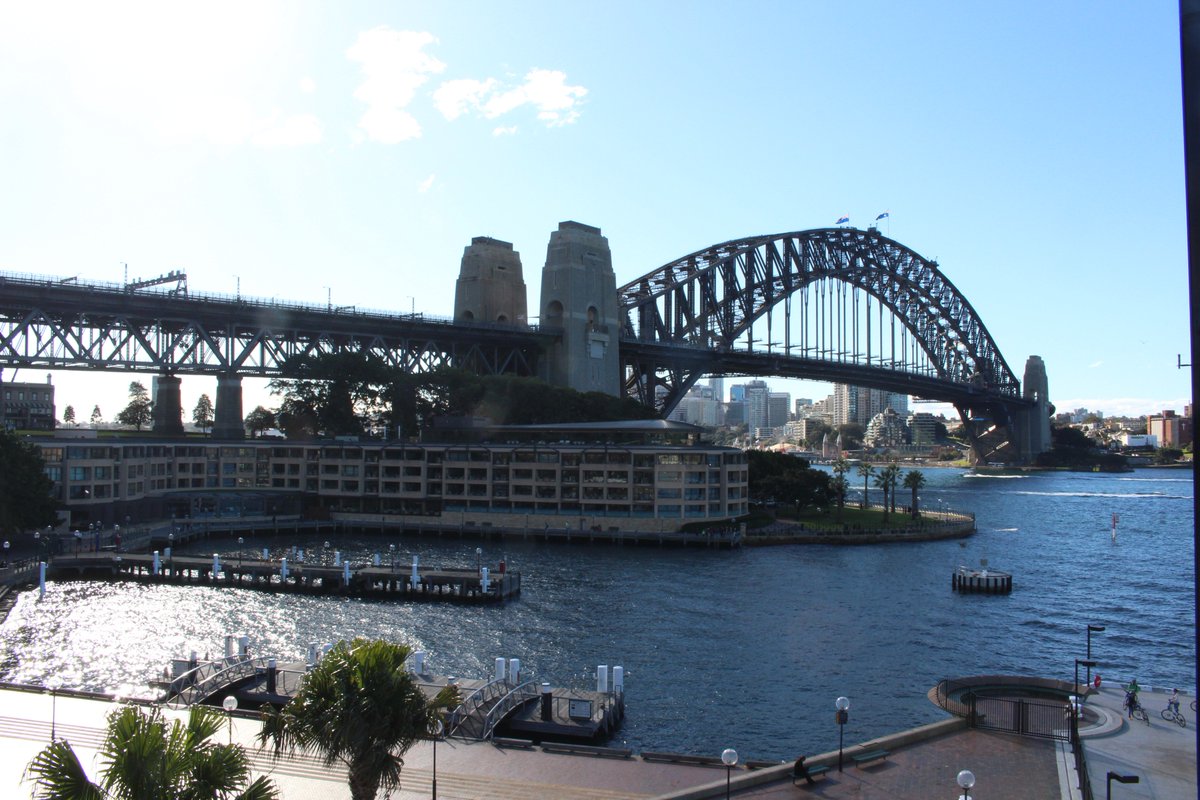 HIOLDSYDNEY's tweet photo. Love this track #SydneyToMe by duo @jessandmatt! https://t.co/AwVj8qCy62
#sydney #australia #ilovesydney #holidayinn #domoreofwhatyoulove https://t.co/0NfOM9xY8s