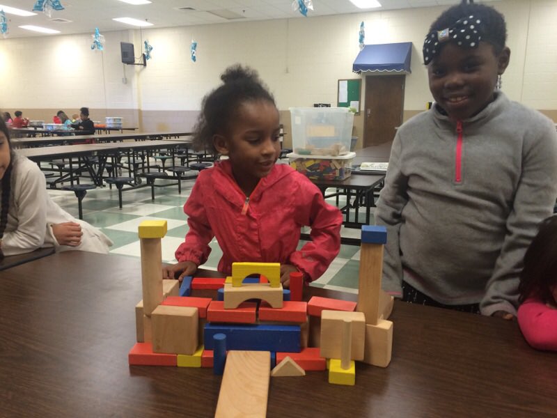 MrWesASP's tweet photo. #EngineeringThursday for our Baker ASP first graders! The joys of bringing young minds together to build structures with blocks! https://t.co/Zci61QRDW0