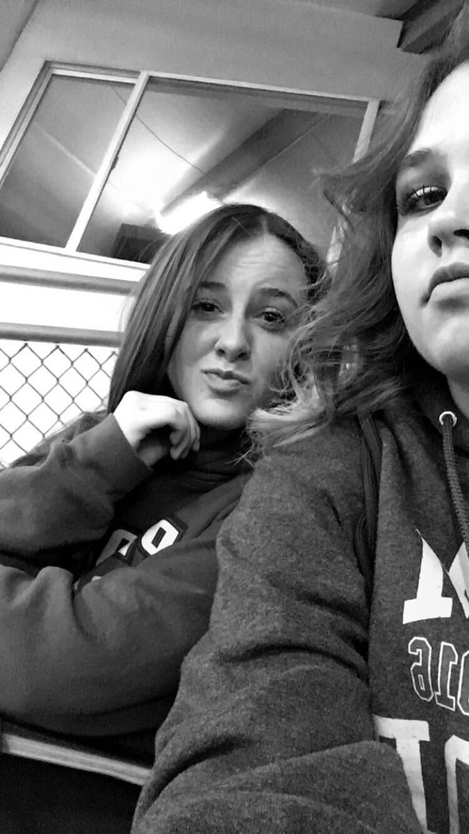 hunter_orton's tweet photo. Best friend appreciation post, because I love her and I don't know what I would do without her ❤ https://t.co/VaJuY7P4NQ