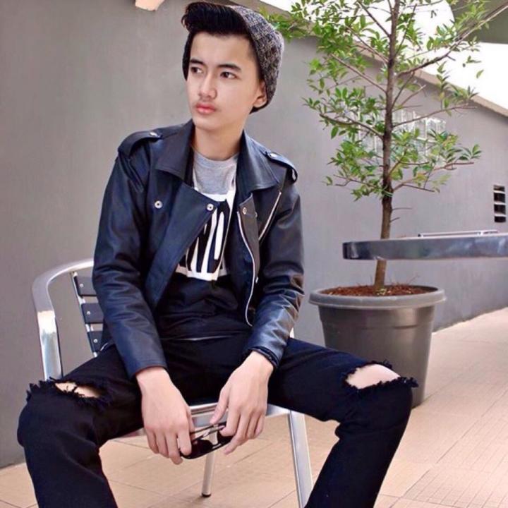 Come hangout with me on #BIGOLIVE. web.live.bigo.sg/2123459579_148…