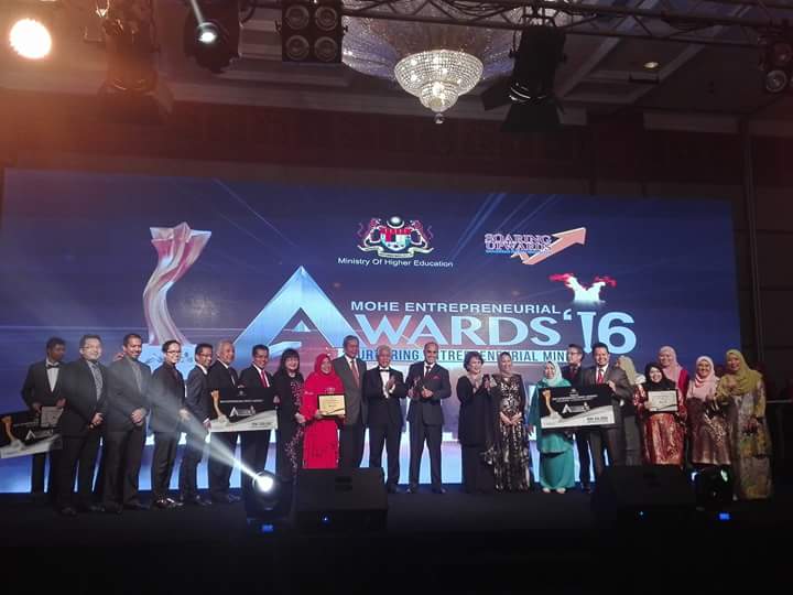 ica_msu's tweet photo. Congratulations #MEA2016

#soaringupwards
#proudofmsurian
#icamsu
#msumalaysia https://t.co/tNu88K7Iig
