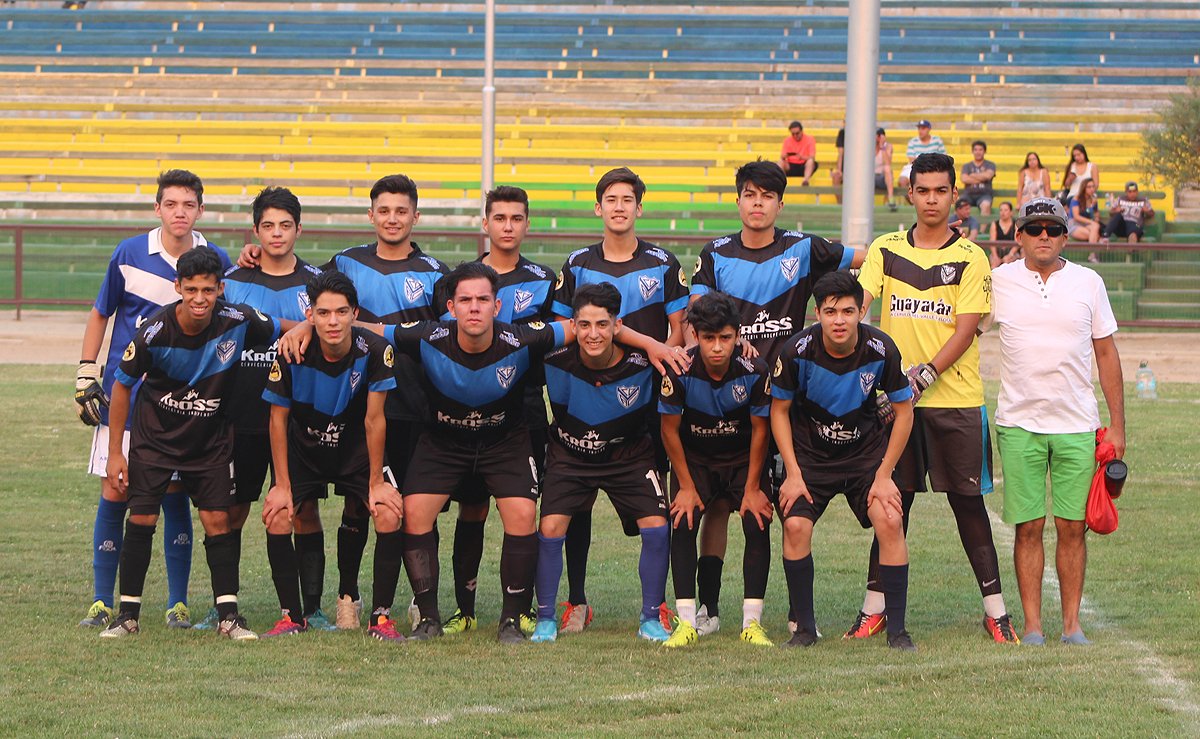Curacavi_FC's tweet photo. Curacaví FC agradece a Municipal Godoy Cruz de Mendoza y a la serie infantil de Atlético por su presencia. Éxitos en sus desafíos. https://t.co/vKQ6ELw7zV