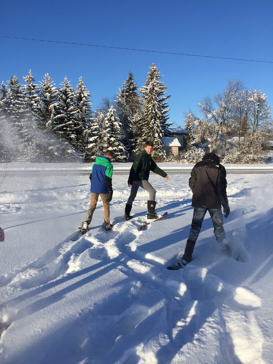 MrsSouth1's tweet photo. @MUCCPride Snowshoes are out and these teenagers had a great time "playing" in the snow #activity4life #PE #seasonalactivity #itwascold😬 https://t.co/eYFAuFB4Ks