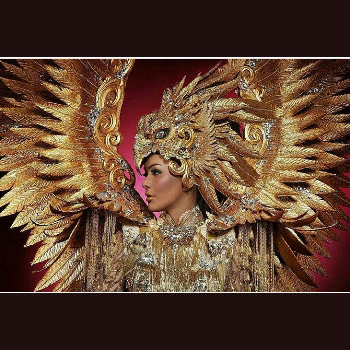 deyanz_idodol's tweet photo. You nailed it, queen #MissUniverse #Indonesia https://t.co/xdHHn4RcUc