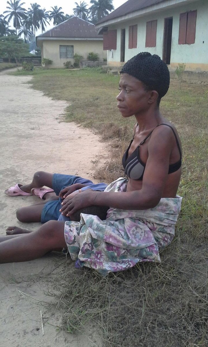 SamItauma's tweet photo. Woman from EsitEket, child escape death by whisker. Drank bathed #CorpseWater @PoliceNG arrived in the nick of time, dispersed #WitchKillers https://t.co/fHnGLdhB0d