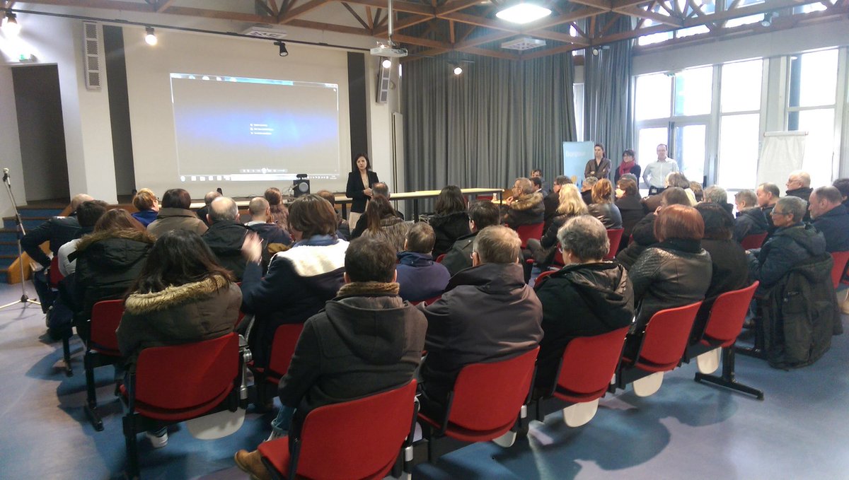 MyriamLelandais's tweet photo. Bonne année aux équipes du service client #Orange ouest à #Quimper cc @VDomingz @ValGuillaud @arielSTRABONI @CarioJeanLuc  @OrangeBretagne https://t.co/6zgwuT6BBf