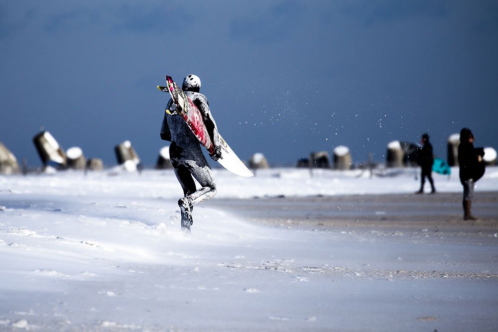 GetRideMe's tweet image. Surfing in the frozen Atlantic