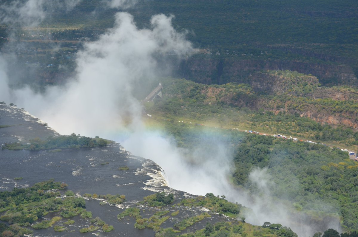 NicoleReigelman's tweet photo. Smoke and rainbows #Zimbabwe #Gate1Contest17 #Gate1Travel https://t.co/sZmWlja7hs