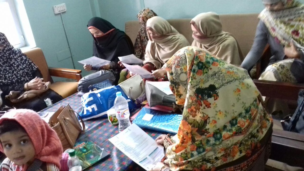 PakHRC's tweet photo. Campaign of Cervical Cancer Awareness Day By PHRC teams in Islamabad, Lahore, Peshawar. https://t.co/nKN6VGiZGn