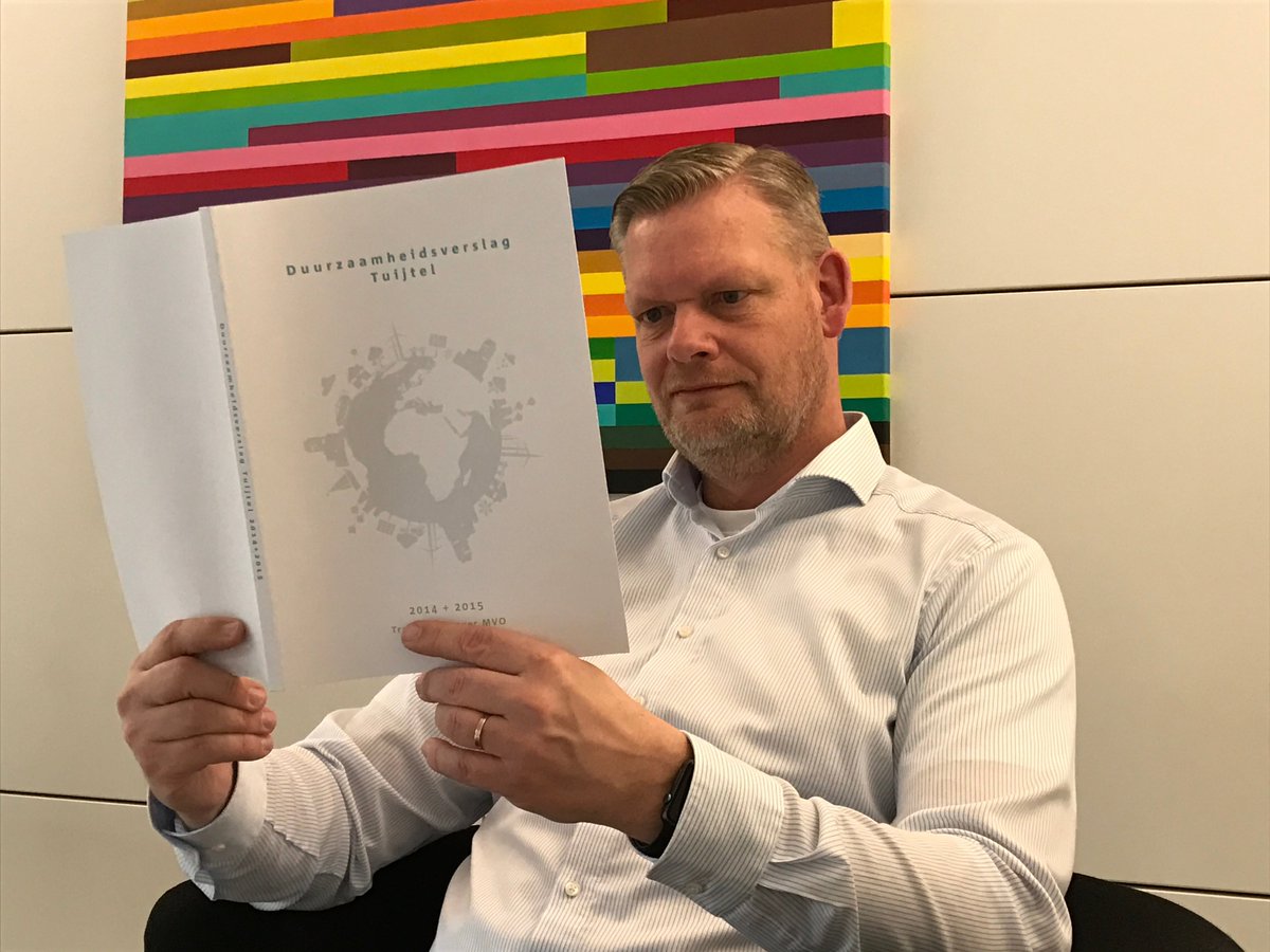 Tuijtel's tweet photo. Collega @EricFokkema raakt niet uitgelezen in ons #MVO-verslag. Terecht want (ook jouw) klanten eisen duurzaam https://t.co/ZAM5WJ3qBf https://t.co/oVy3Dis6uy