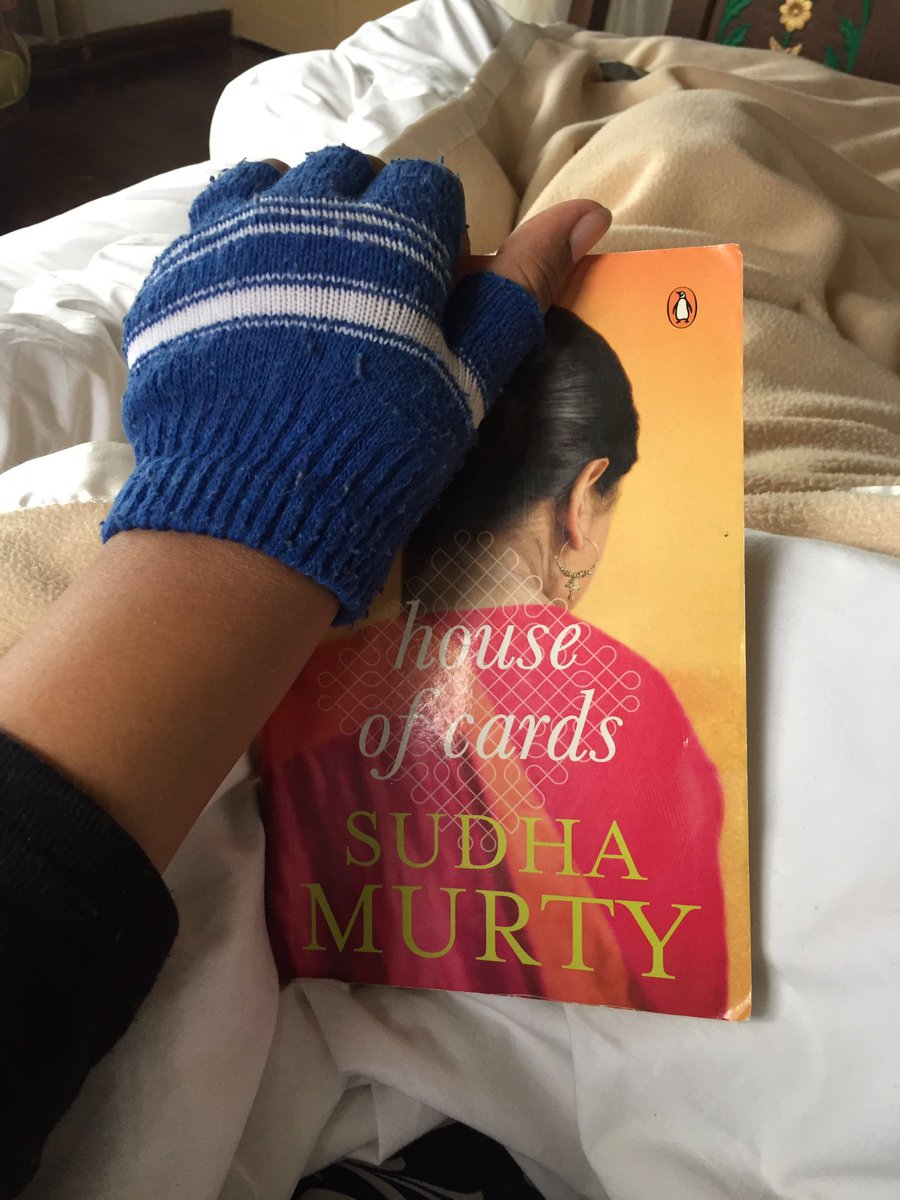 EsotericPhoenix's tweet photo. Also 2 days 2 books.. count is at 5 books this month #HtBookBrunchChallenge https://t.co/LMEHrKQhXi
