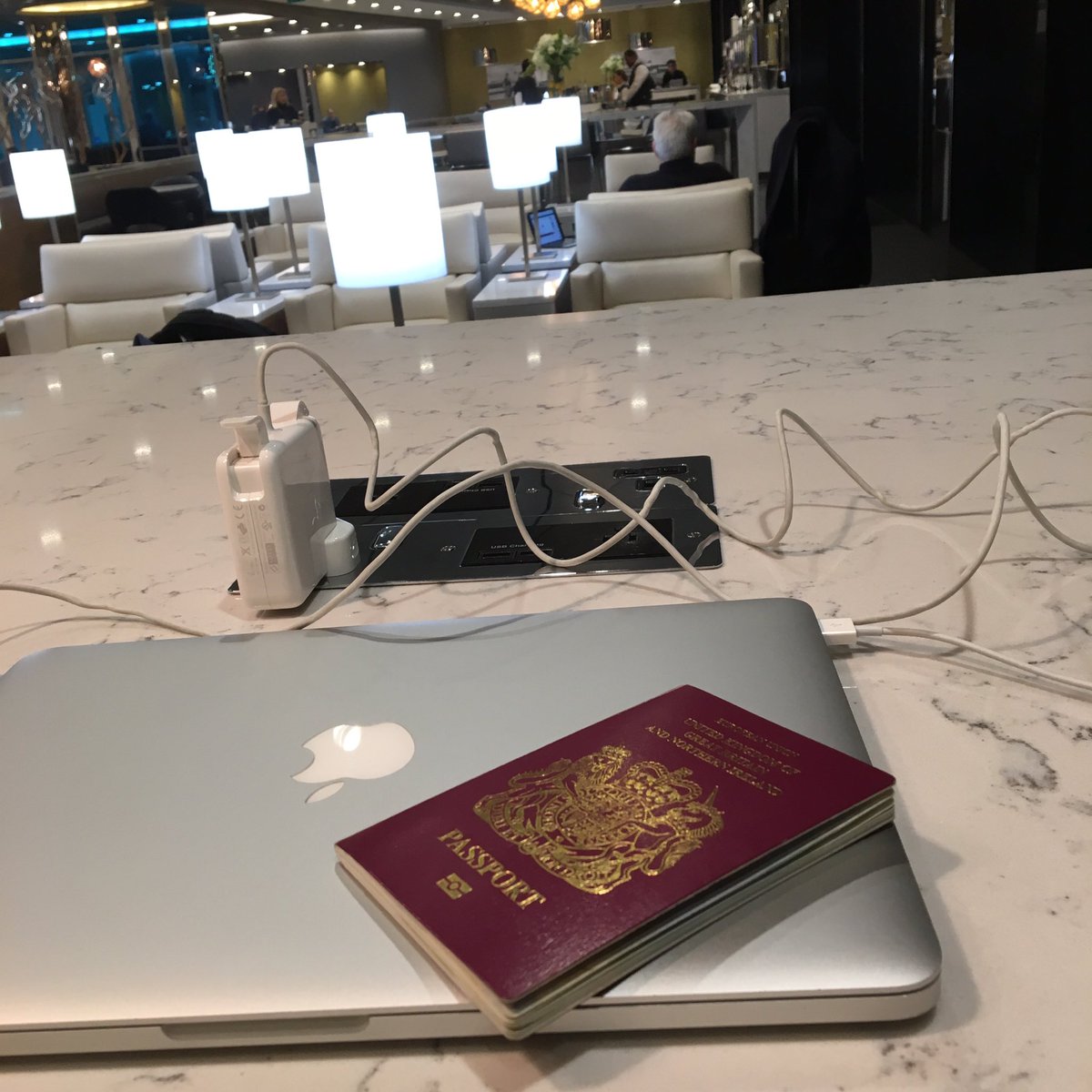John00fleming's tweet photo. The Journey begins, on route to Orlando then LA ๐บ๐ธ
#extendedsets #usa #excited #airport https://t.co/nb3Ybe0fGm