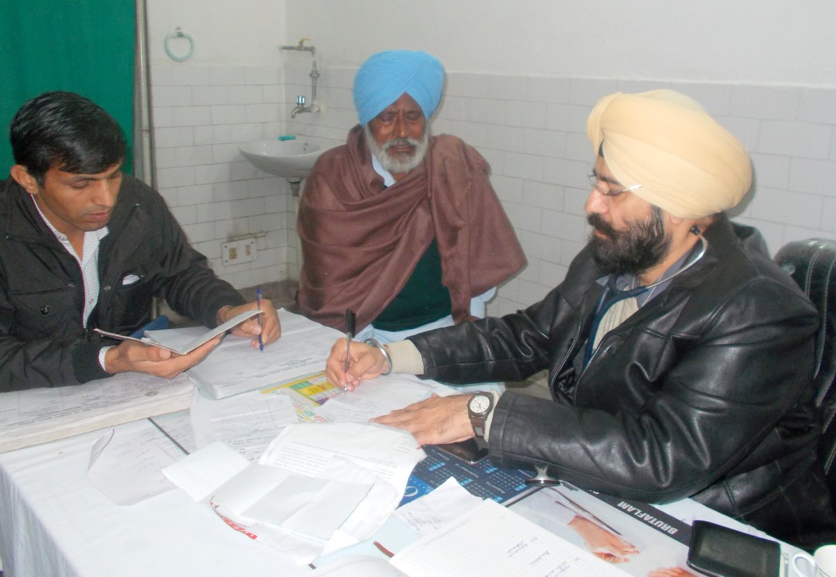 MBCT_Trust's tweet photo. #MBTrust's #268th #Health Clinic! Dr.Tarundeep & team #PGIMER is there every week for the noble cause #HealingRural #India #NeverStopServing https://t.co/sK1mq9WKbg