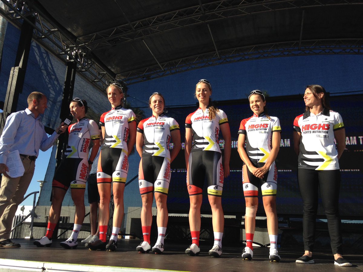 CadelRoadRace's tweet photo. The first four teams in the @Deakin Women's Race @RushWomensTeam @High5DreamTeam @holdencycling @SpecializedWR_ #deakinwomensrace https://t.co/vw69t2g1eJ