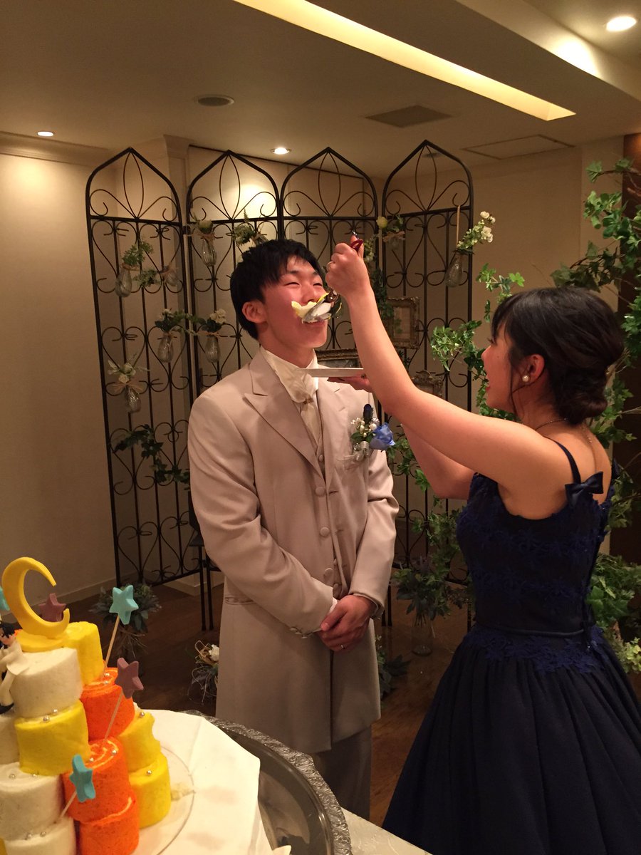 大阪ウェディング ブライダル専門学校 P1c後半 テーマ 宇宙 そら 新郎さんからのサプライズがあって感動しました 大阪 ウェディング ブライダル 結婚式