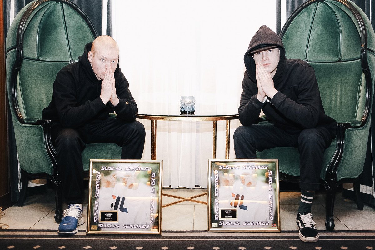 Sushi X Kobe feirer gullplate og lader opp til kveldens konsert med splitter ny låt 🔥 Hør den her: rubato.no/sushi-x-kobe-f…