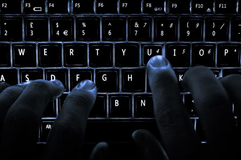 CyberNewsGh's tweet photo. Leak site , LeakedSource  raided by feds.

#Hacking  #CyberSecurity #DataLeakage #hacking_tools #offensiveSecur... https://t.co/nkazGu3u13