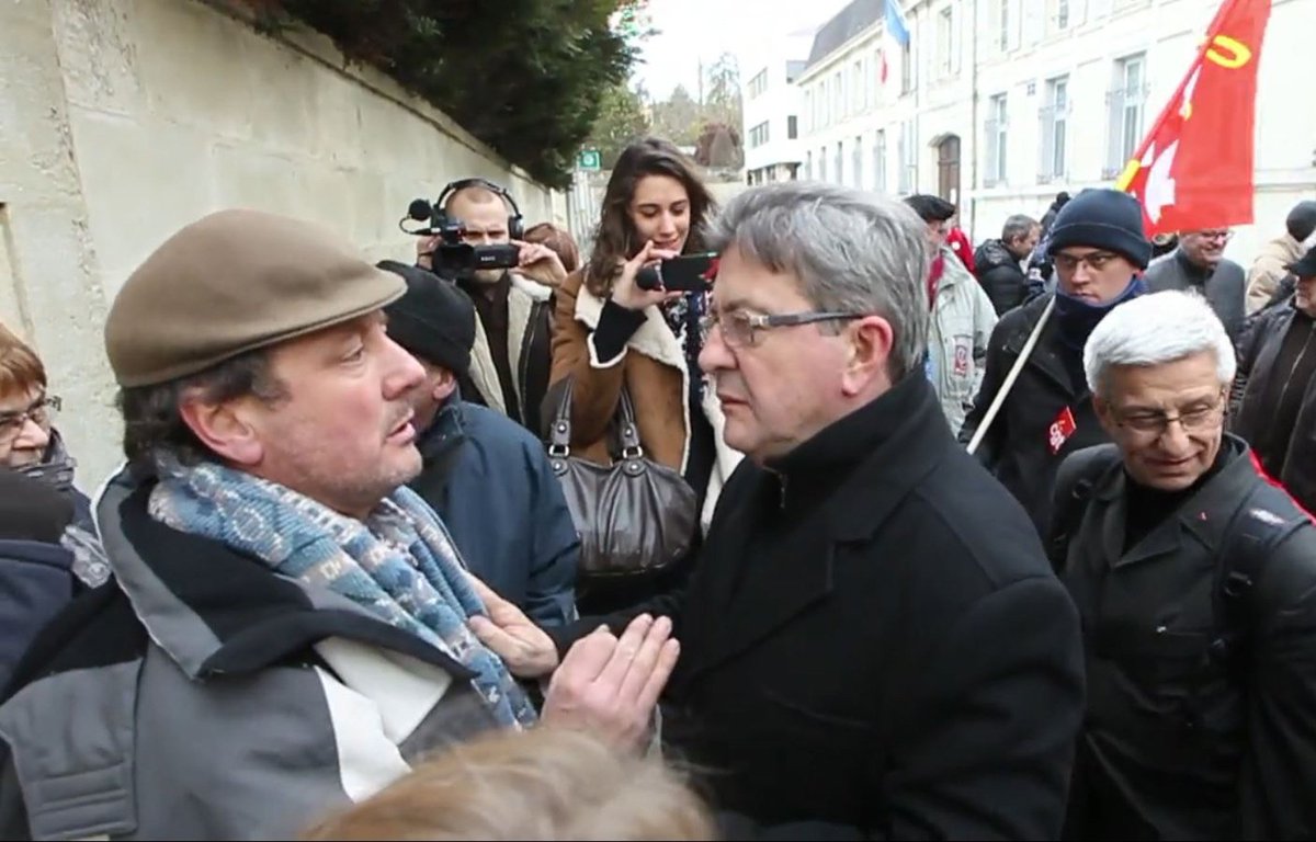 leJDD's tweet photo. VIDEO. Mélenchon s'emporte face à un cheminot : "J’use ma vie à vous défendre!" https://t.co/VJLVUo6mFs https://t.co/DqsIpBKdGo