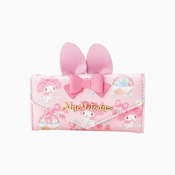 sweet_melo2's tweet photo. もうマイメロ卒業しかけてたんやけど久々に欲しいと思うものが出る💓💓

キュロットとアイフォンケースは欲しい！

キーケースとパスケースは考えよ！

やっぱ���いちごモチーフはハズレがない😆 https://t.co/GTNlw5dtJY