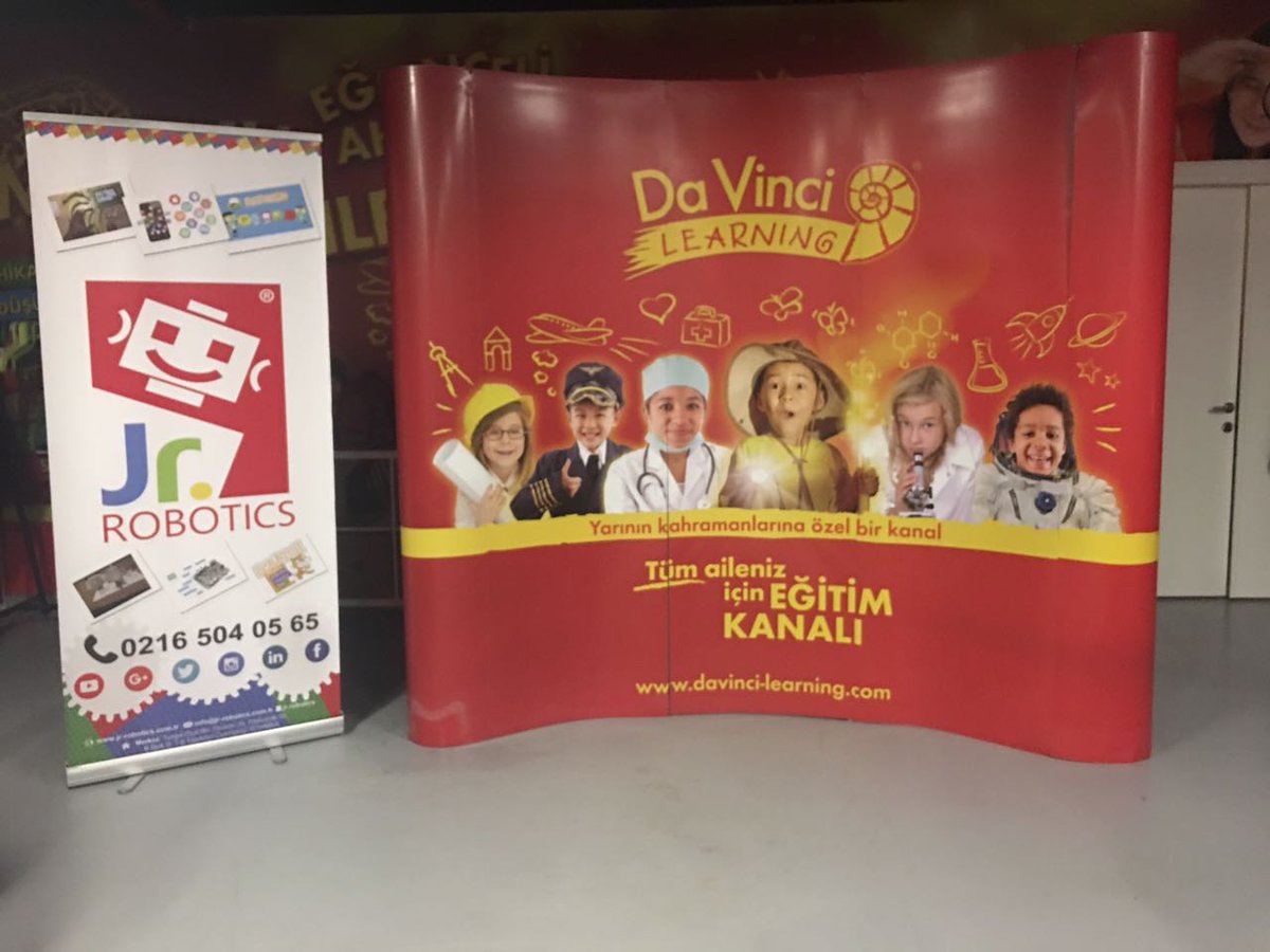 Jr_robotics's tweet photo. Da Vinci Learning TV'de Jr. Robotics Atölyeleri :)
#davincilearningrobotik #davincilearningkodlama #thezonebyfinansbank #davincilearning https://t.co/6xfq5T3SKa