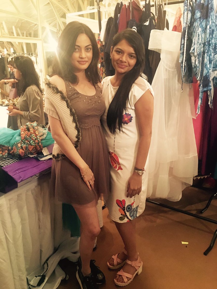 house_of_nm's tweet photo. Thank U @harshadvesaokar , #Bollywood actress #SnehaUllal ,stylist @eshaamiin and @Kedhar333 for visting us at #LabelBazaar yesterday https://t.co/4MHUTzm3gz