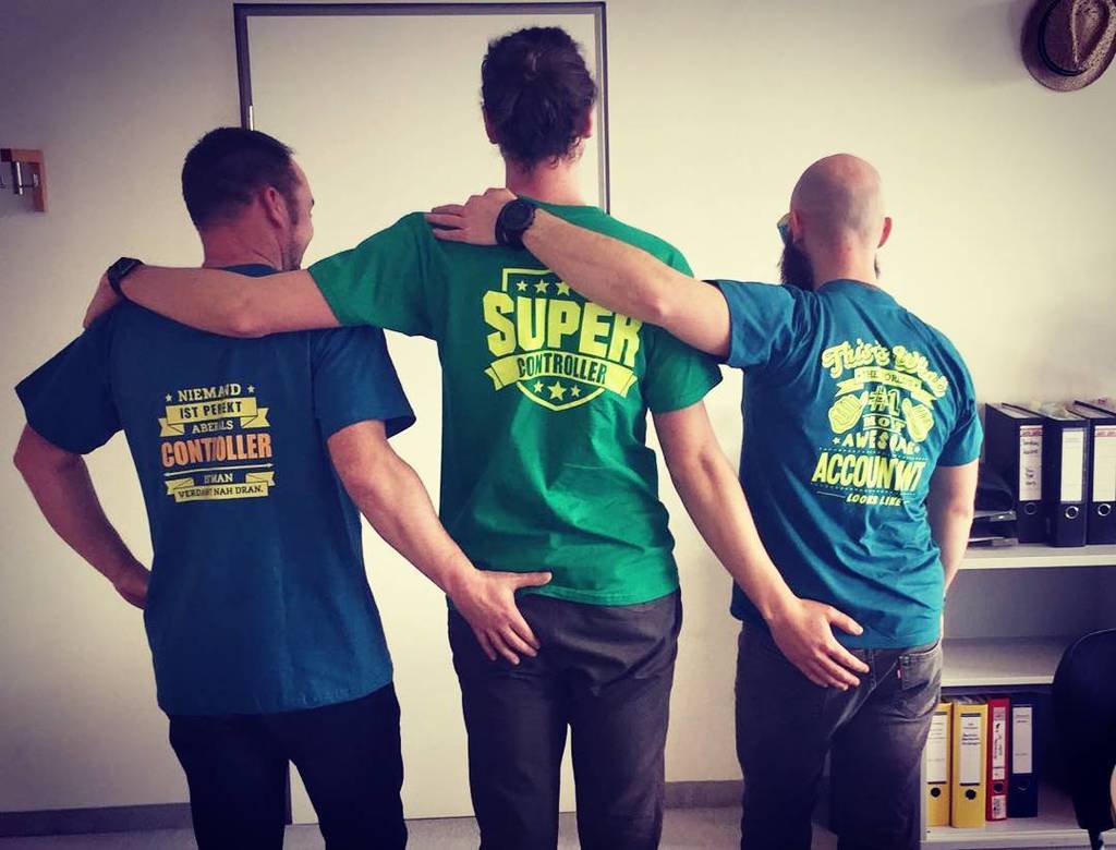 DeskCenterAG's tweet image. #deskcentersolutions #softwarefollower #software #controlling #controller #team #casualfriday #friday #fun #greatpl…