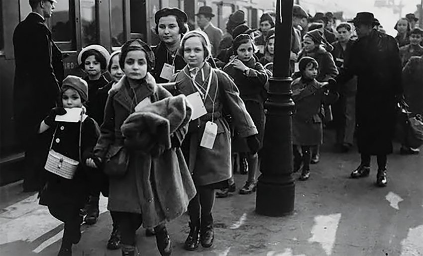 jeremycorbyn's tweet photo. Let us remember to never lose our faith and hope for a better world. And redouble our efforts to defeat evil and intolerance. https://t.co/SEuDMMdIBb