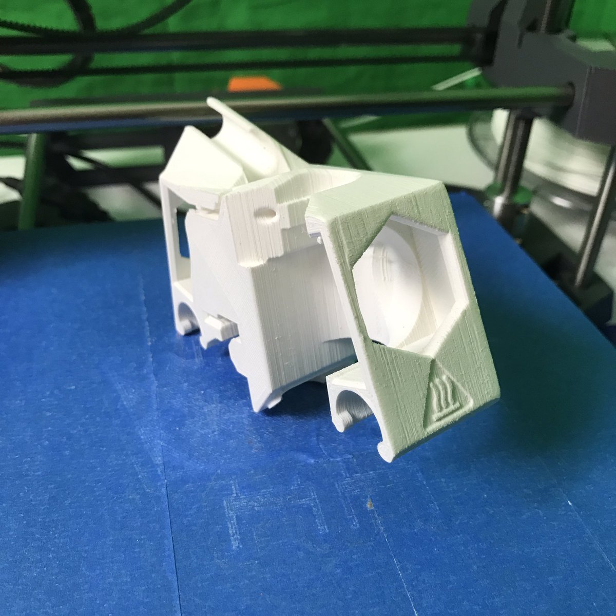 revolution3D_Fr's tweet photo. Hop ! Nouvelle tête pour la @DagomaFr #discoeasy imprimé en #excelfil #evo @voltivo :) https://t.co/j8e7DaIrhN