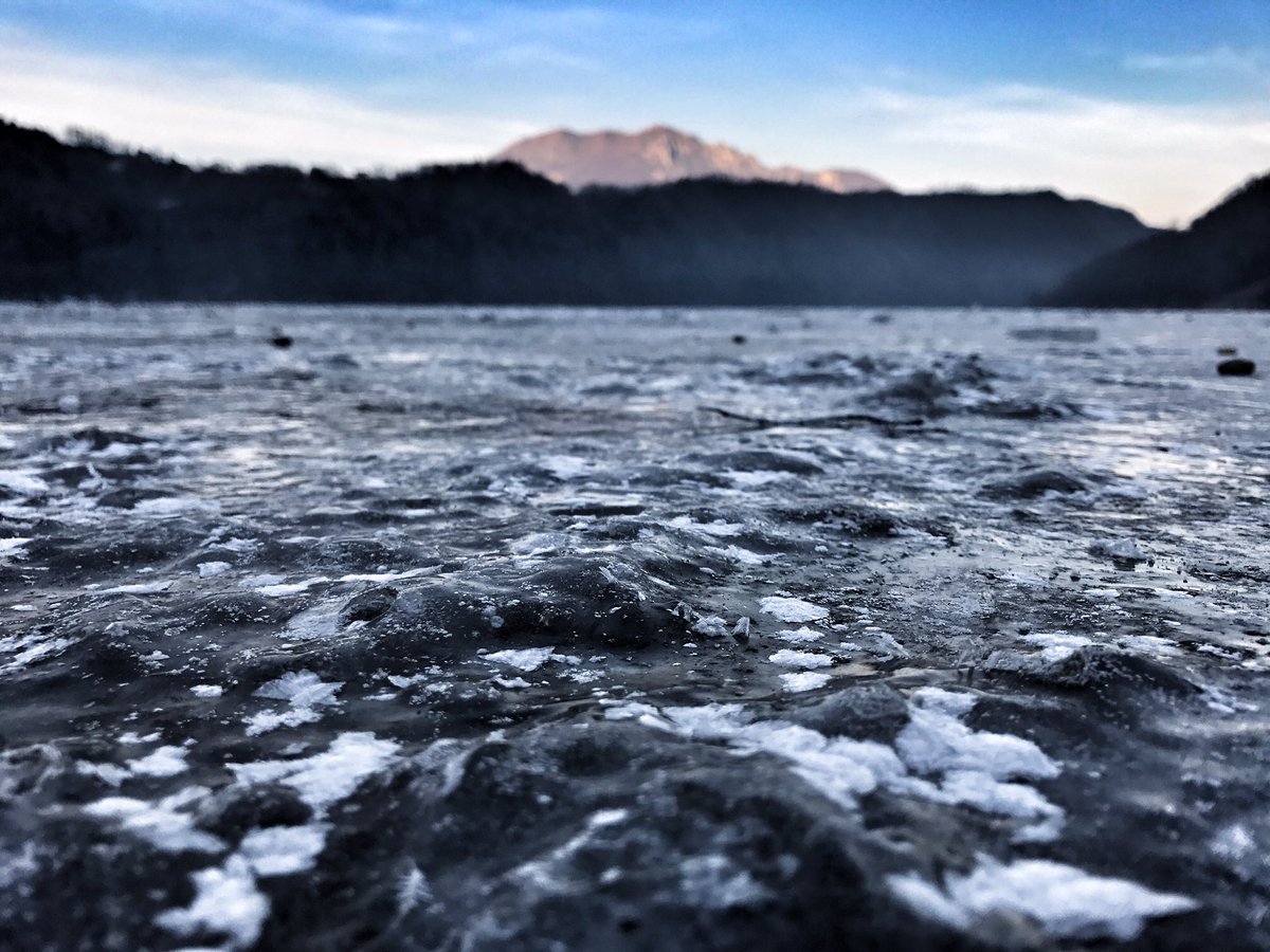 visitvalsugana's tweet photo. #thriatlondellamerla! Gli amici della @ASD_SenzaFreni vi aspettano il 29/1 h10 #lagodilevico...corsa, bici e tuffi!@VisitTrentino https://t.co/gG1v2oTVUa