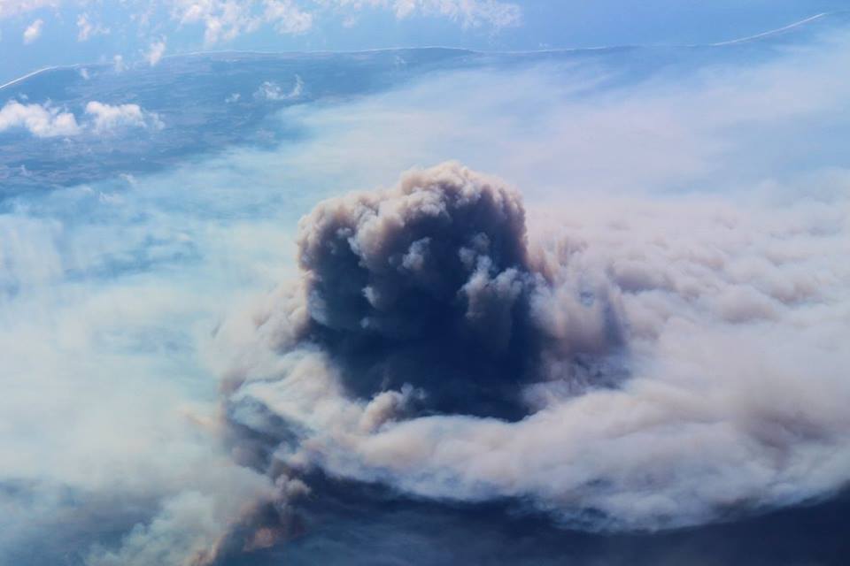 vwsfires's tweet photo. Today's #FireFotoFriday is dedicated to firefighters battling largest wildfires in Chile's history, been raging since 28 December last year! https://t.co/aLsBYEmnUi