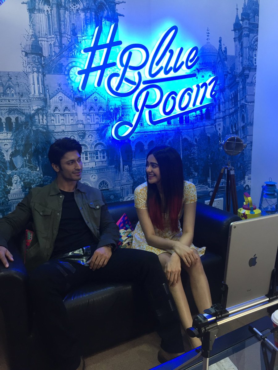pr_rushali's tweet photo. The live session #AskCommando https://t.co/1j31wkZtTo