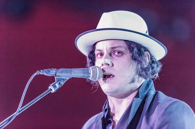 RollingStoneINA's tweet photo. Jack White Akan Segera Membuka Pabrik Vinil Third Man Records https://t.co/eZrL4tw8j8 https://t.co/3g09vel6x4