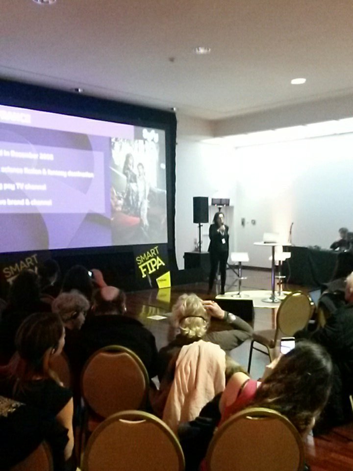 Noemie_Cali's tweet photo. Début de la présentation des programmes avec le @SmartFipa ! #FIPA2017 #SmartFipa https://t.co/AV1sCYKPK3