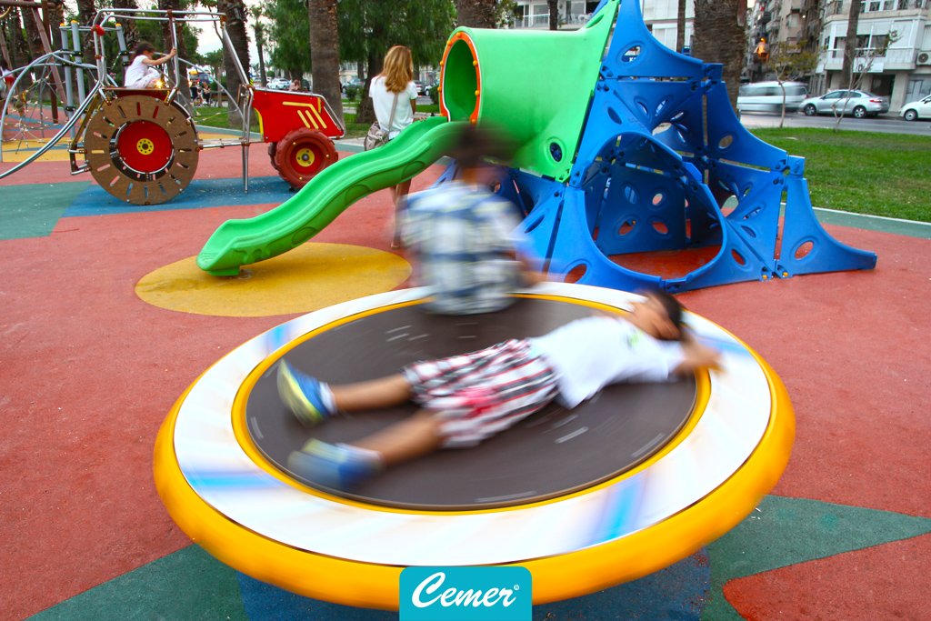 'Eğer bir gün yolunuzu kaybederseniz bir çocuğun gözlerinin içine bakın.' Poulo Coelho #cemer #playground #oyunparklari #oyunalanlari