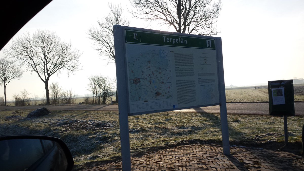 Yv_Hiemstra's tweet photo. Al weer op pad met brochures @MarkantFRL Nu #Hegebeintum Mooie landschappen en mooie gesprekken https://t.co/GLjuUkqDfk