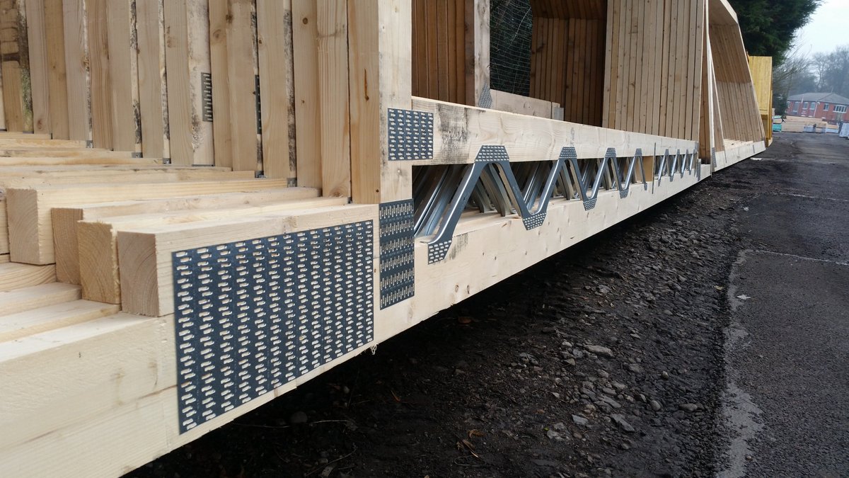 WyckhamBlackwel's tweet photo. These #KeyTruss attics incorporate Easi Joist metal web bottom chords to maximise room spans and provide easy access for services https://t.co/jX22jFc3W9