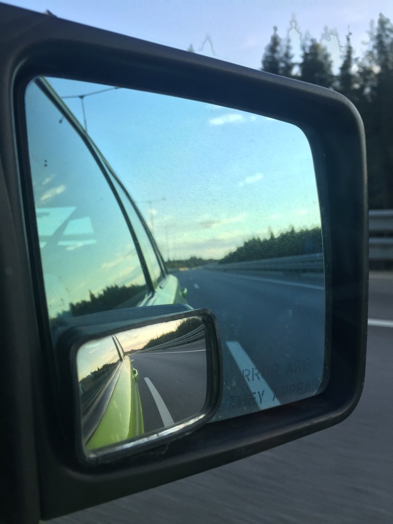 FizikaDriving's tweet photo. Если Вы до этого момента считали, что ПТФ в бампере нашего #мерседеса - это единственный #колхоз, то шах и мат Вам… https://t.co/TuoDfLlT5j https://t.co/KfT7Fw3K7q