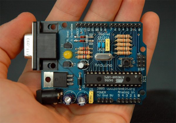 computerhoy's tweet image. 5 dispositivos inteligentes que puedes fabricar en casa con Arduino w.computerhoy.com/_o94r4