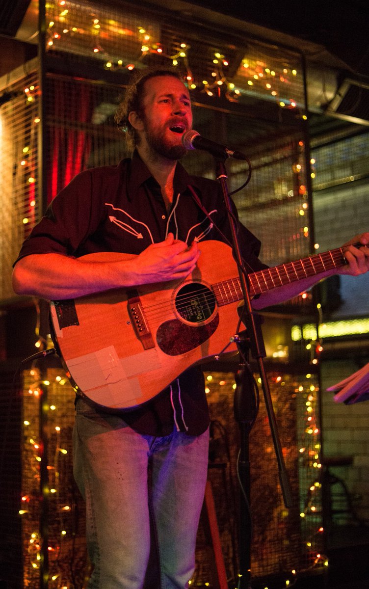 Free Chips and Chicken Nuggets from 5:30pm
Followed the big man <a href="/EdwinTheMiles/">Edwin Miles</a> on the mic