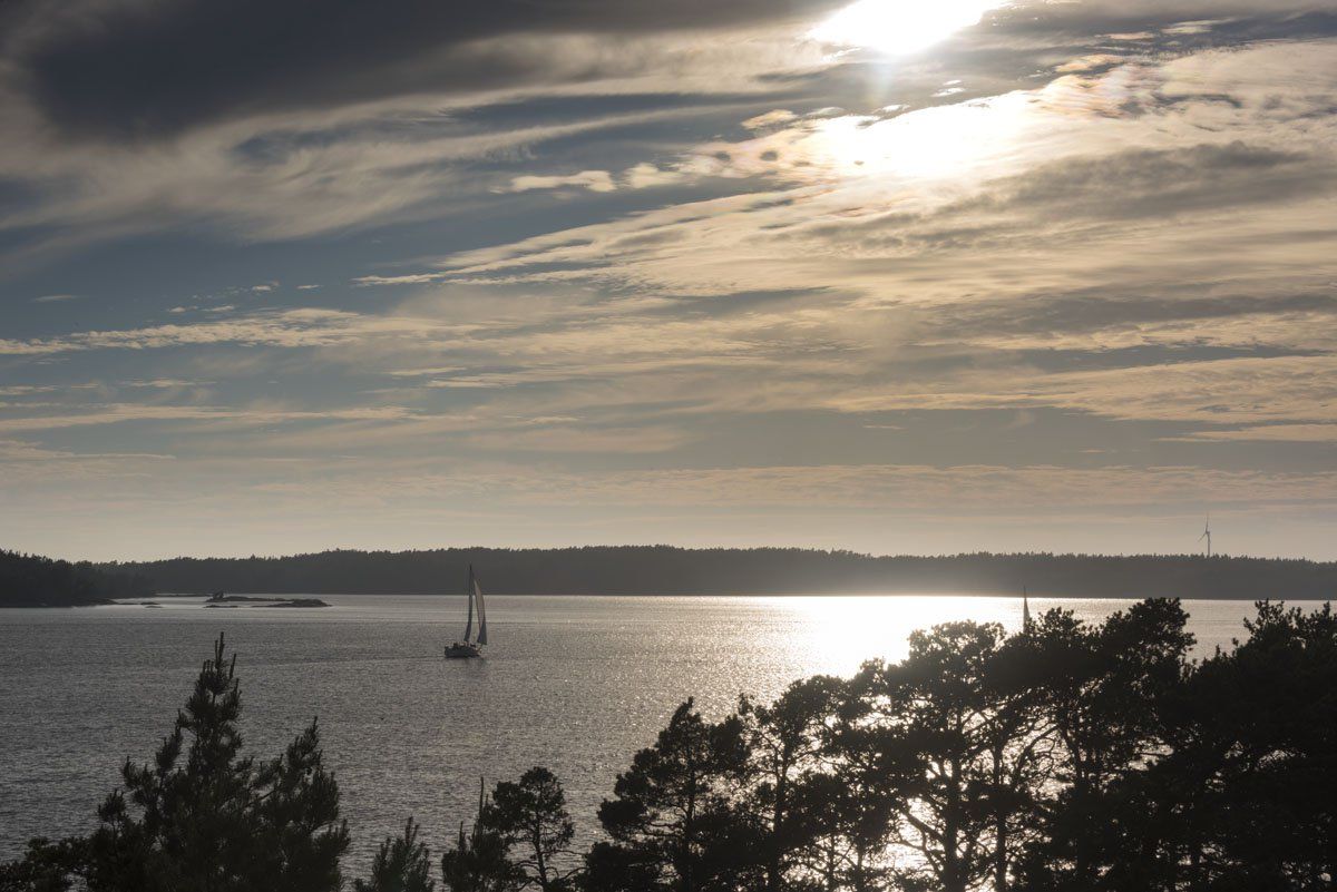 Kasnas, home to the best sunsets in the #FinnishArchipelago bit.ly/2jZdbTw 
<a href="/visitkimitoon/">visitkimitoon</a> <a href="/visitturku/">Visit Turku</a>