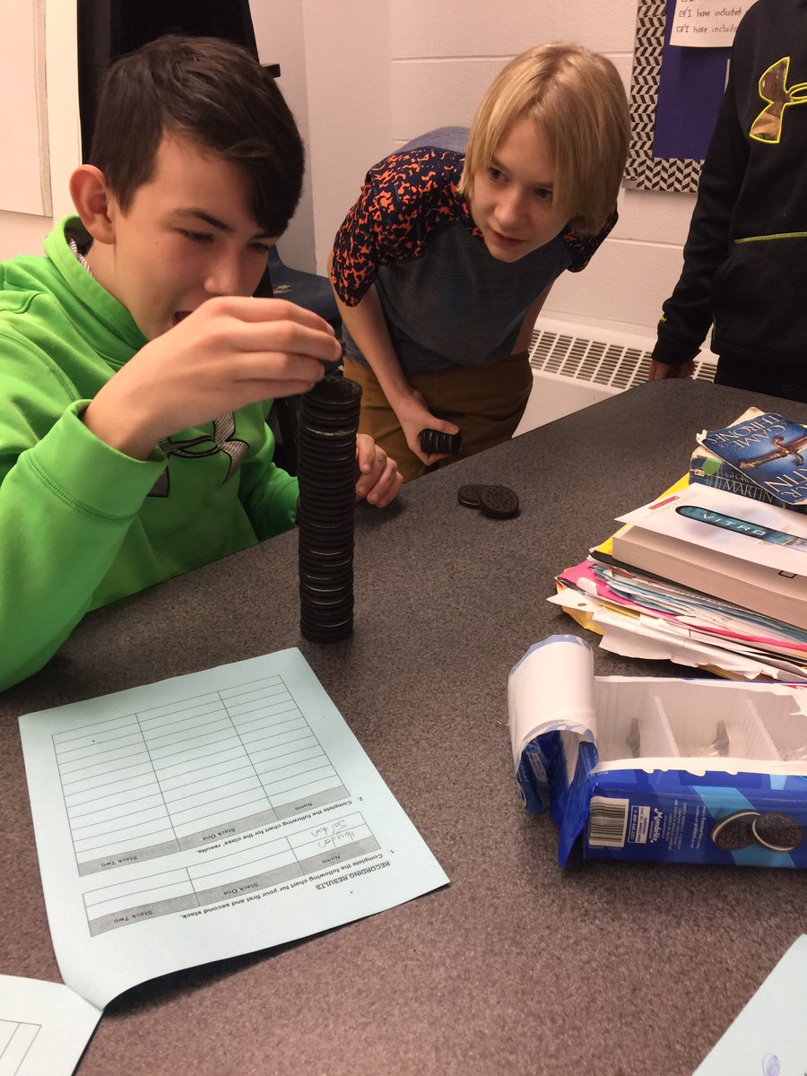 MrHill_LDSB's tweet photo. @NAEC_LDSB @Ms_S78_LDSB who knew math could be so yummy! #handson #yummy #openendedproblem https://t.co/T9xjNI4J0j