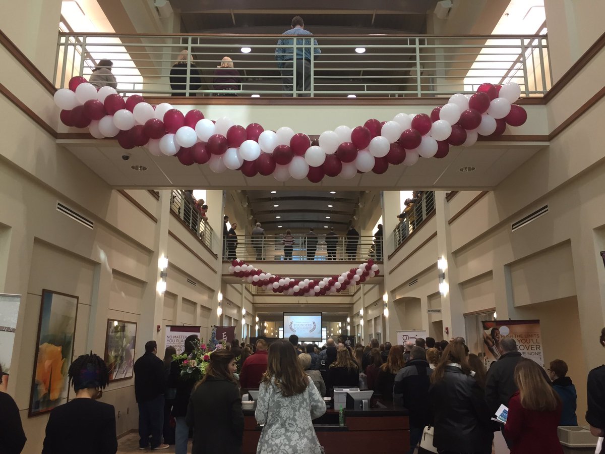 jordieleighrulo's tweet photo. Welcoming our second round of Founders Students to @EvangelUniv this morning!! https://t.co/JGDJAF6JF1