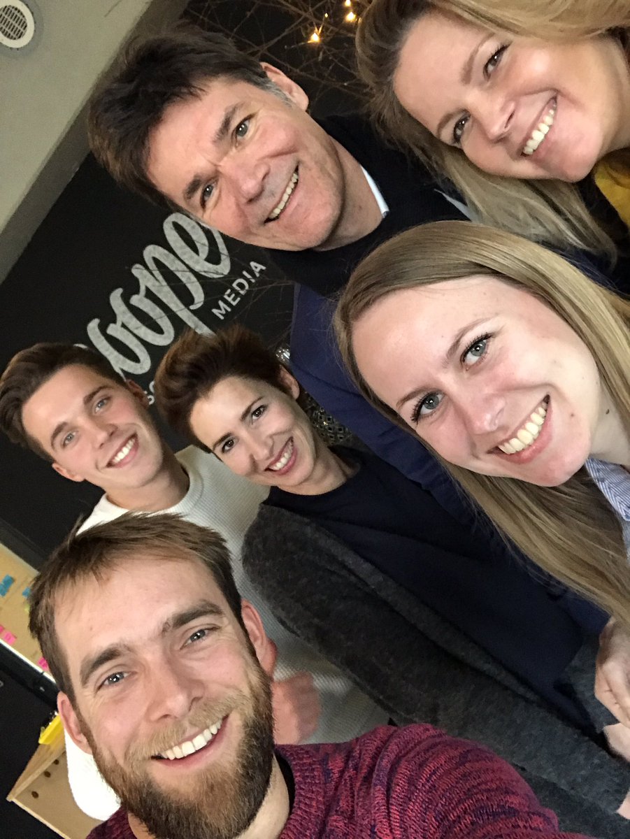 Wat leuk! <a href="/PaulDepla/">FratBoyPaul</a> van <a href="/breda/">Gemeente Breda</a> op bezoek. Reden voor een selfie 😀#burgemeester