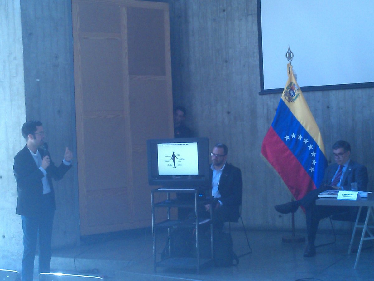 Dr. Carlos Calatrava "desde el Ministerio de Educación nos están segregando profesionalmente"