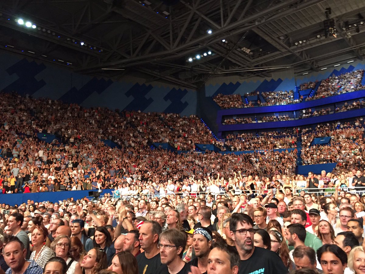 hmkern99's tweet photo. What a night - Backstreets, Drive all Night, Land of Hope and Dream #bruceperth https://t.co/cMbtHDL7DX