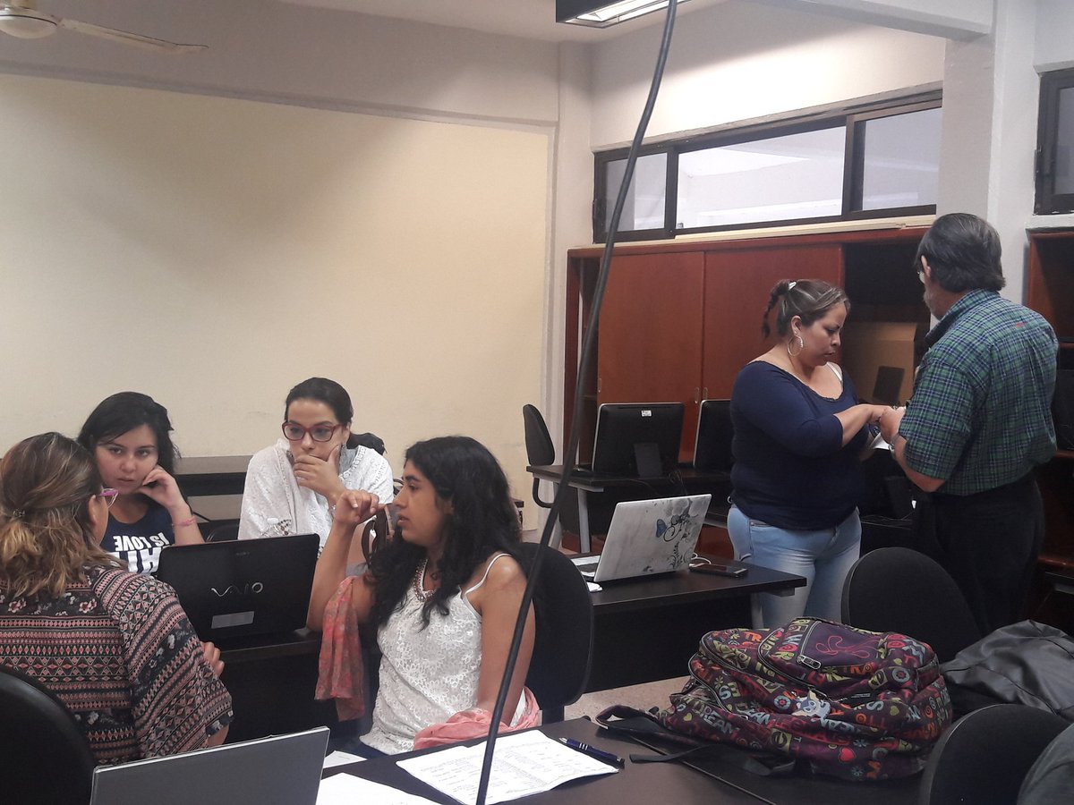 _amparitop's tweet photo. Estudiantes #ingambiental d la #UECCI experiencia académica UQROO #1seminariointernacional  ordenamiento territorial.Trabajo final,preguntas https://t.co/4mt4Kh1mZg